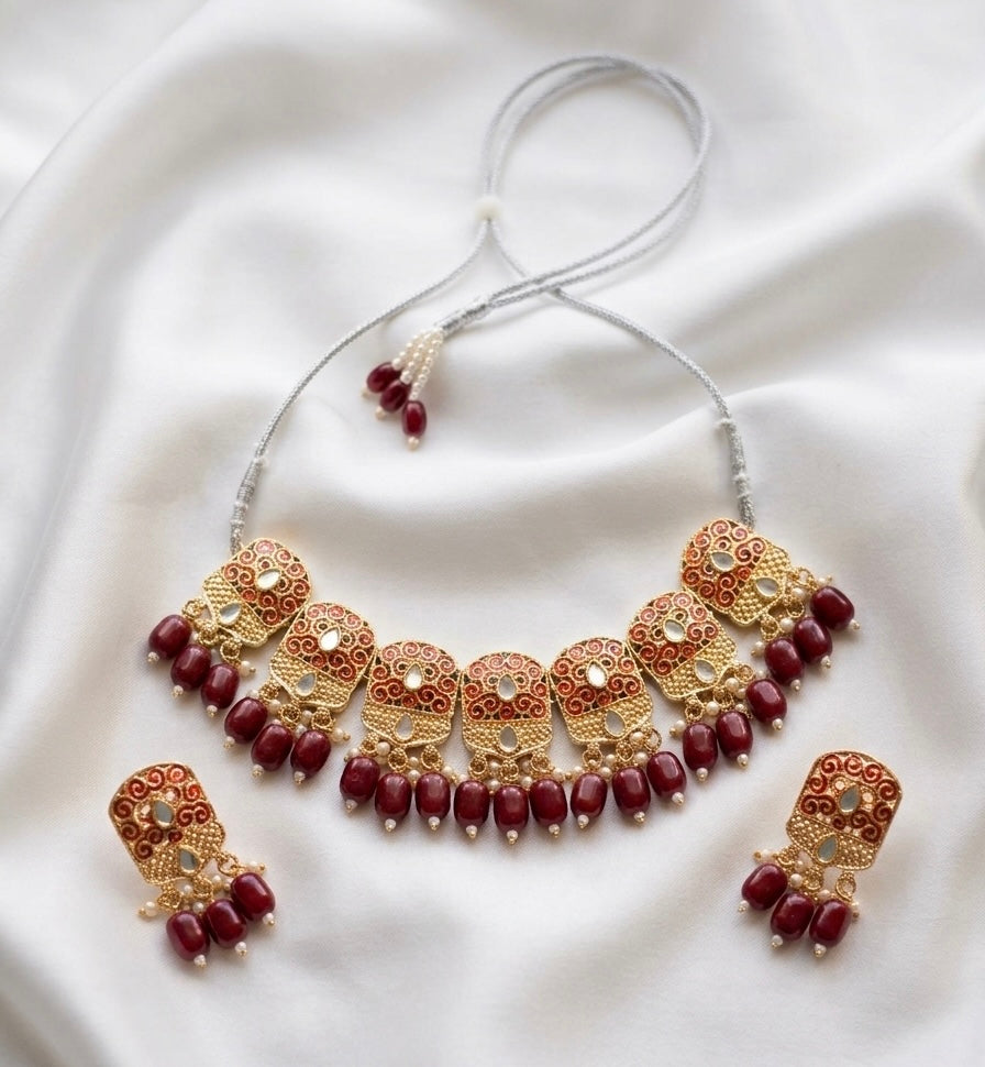 Kavita Necklace Set