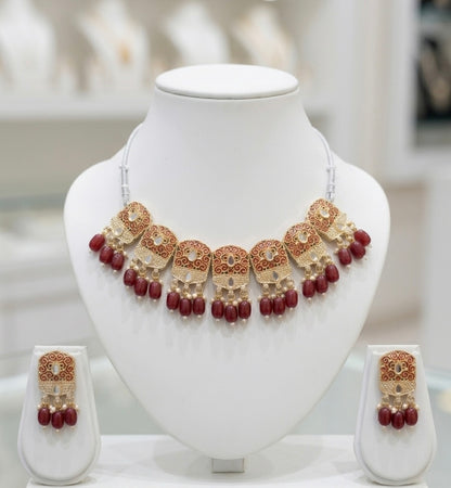 Kavita Necklace Set