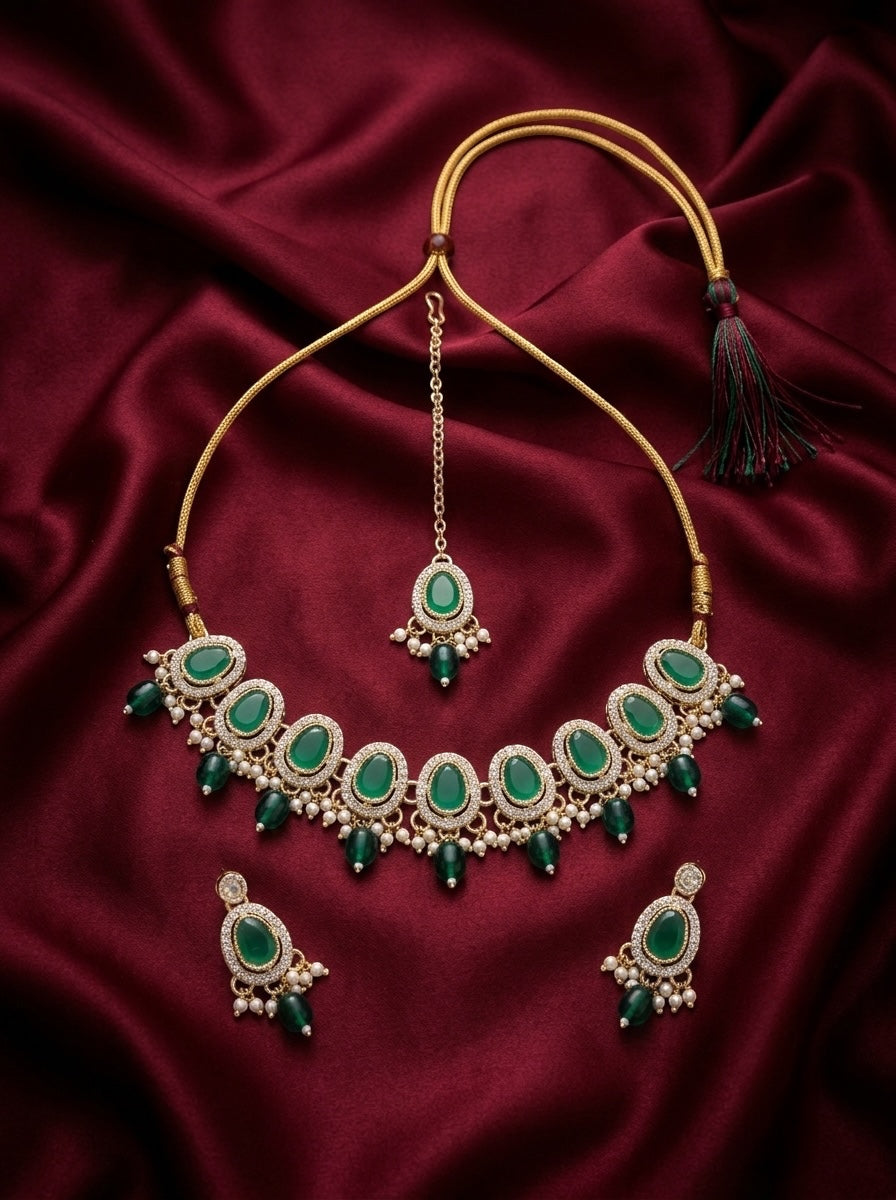 Nysa Emerald Necklace Set