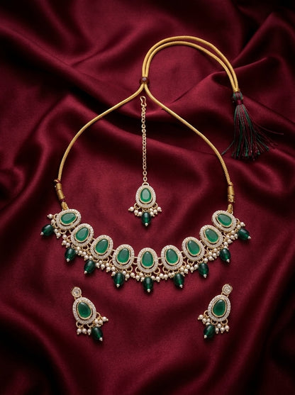 Nysa Emerald Necklace Set